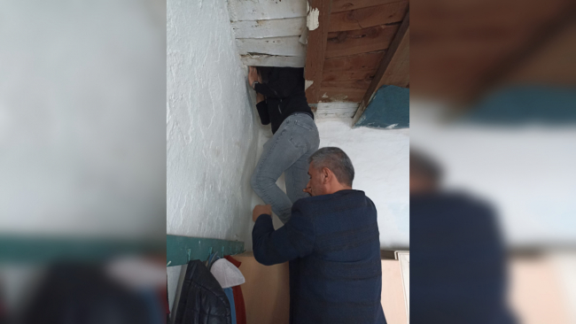 3 yıldır aranan firari evinin çatısında bulundu